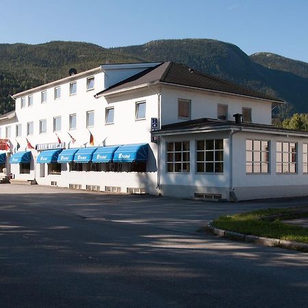 Thoen Hotel Несбиен Экстерьер фото