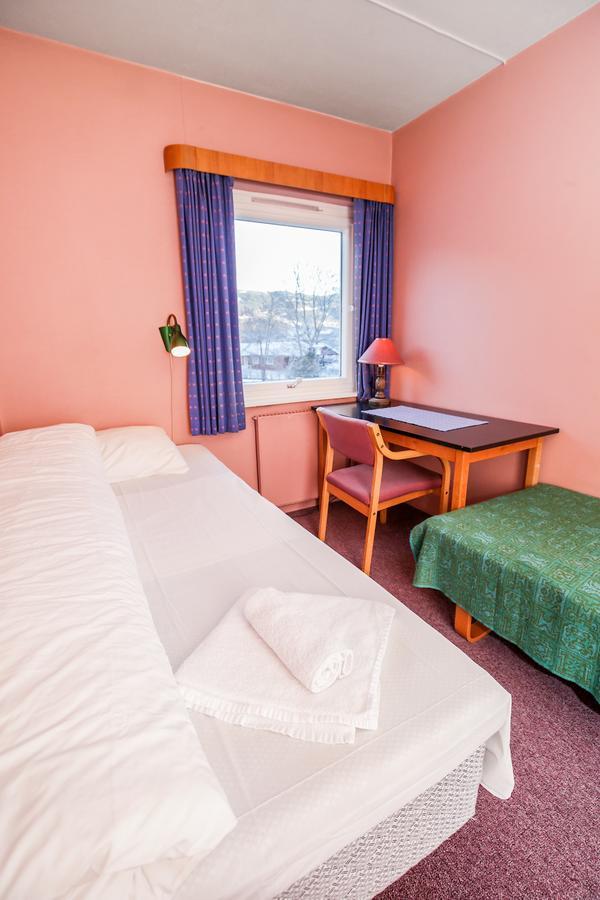 Thoen Hotel Несбиен Экстерьер фото